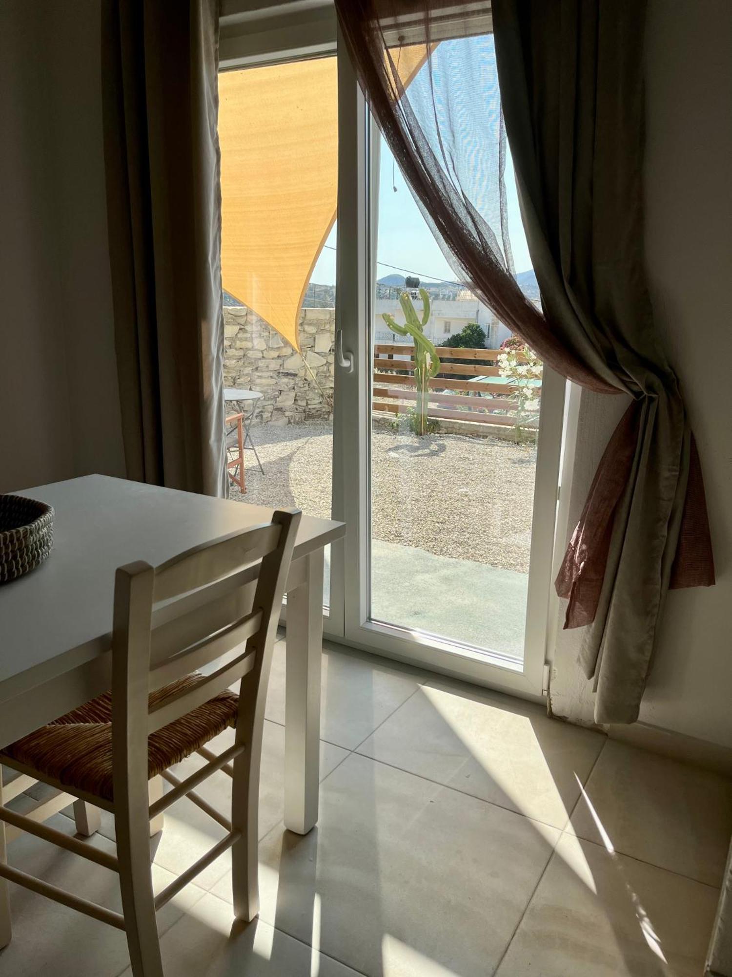 Ferienwohnung Ayeras 2 Pitsidia Exterior foto